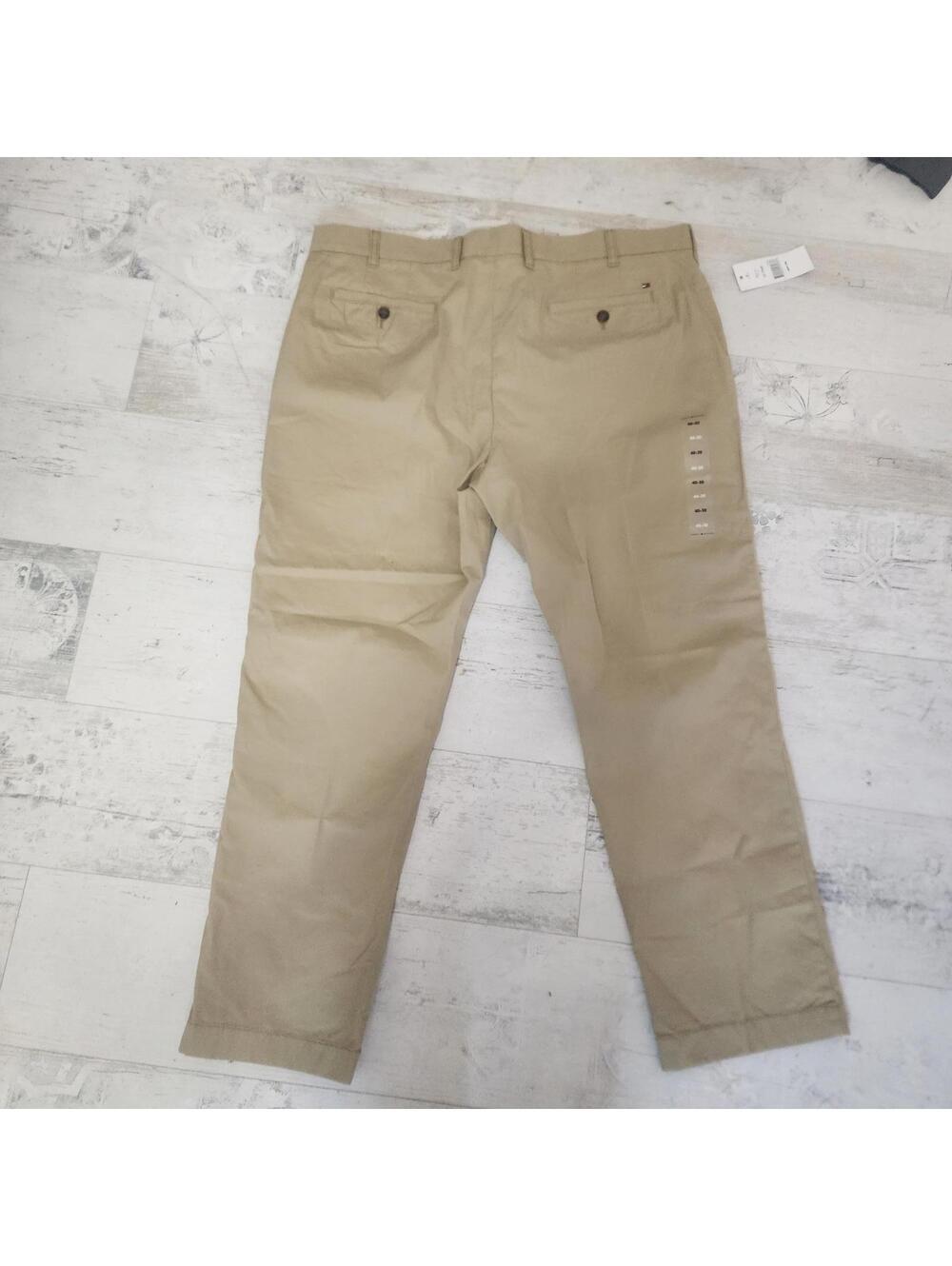 NWT Tommy Hilfiger khakis 40 30 tailored Fit mallet tan pants slackes